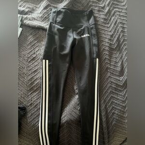 Women’s Adidas leggings